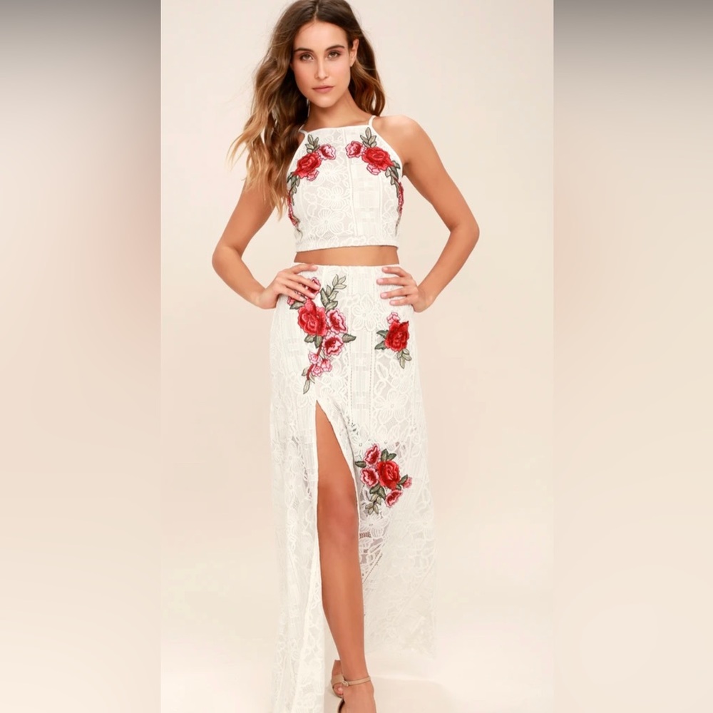 Lulu’s Lace Two Piece Maxi Dress